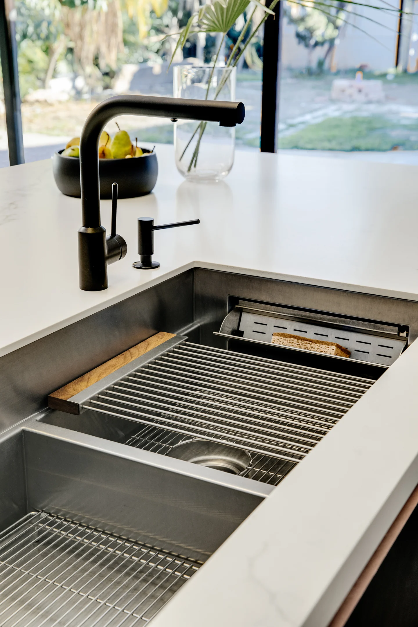 2023 Tram — photo 2