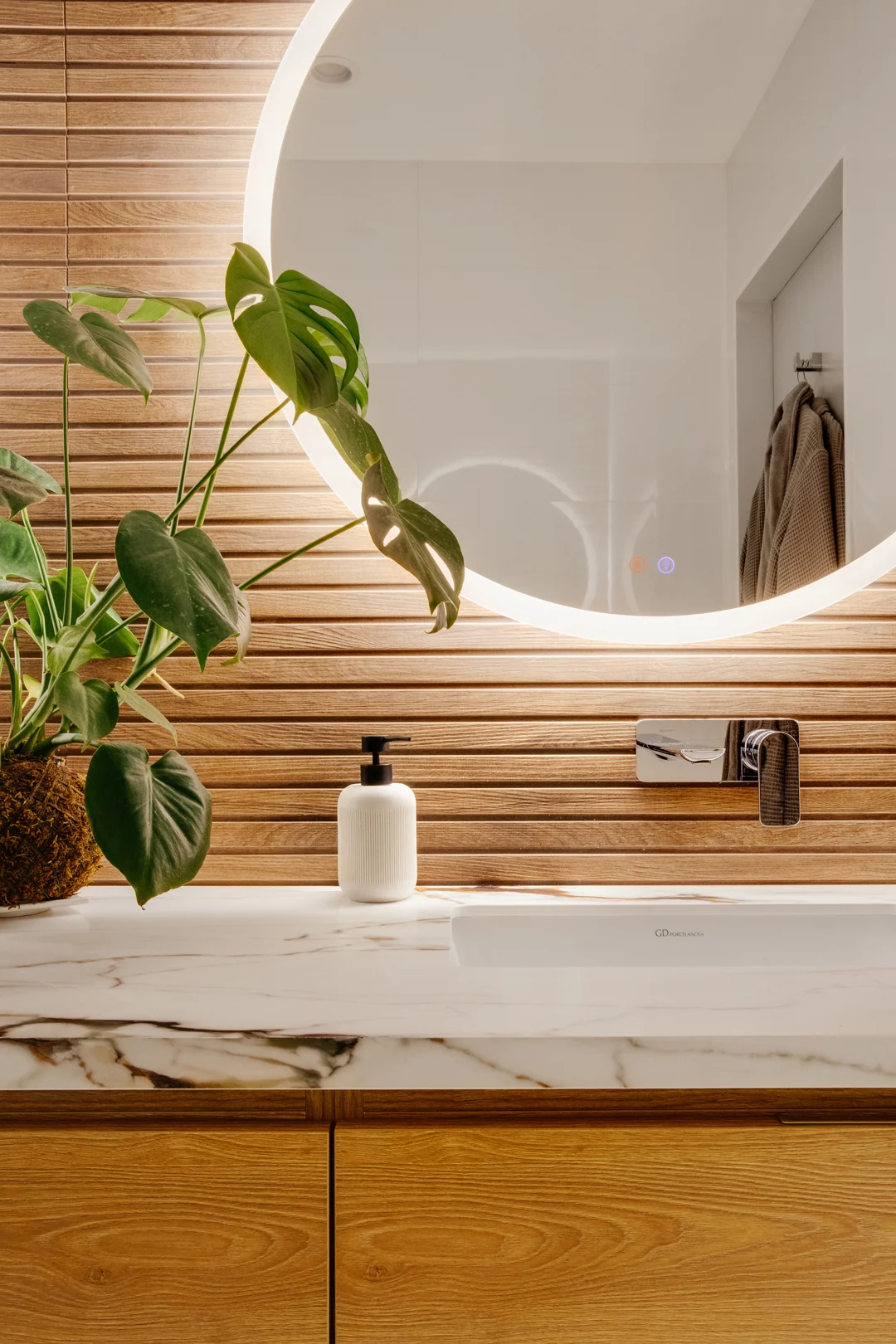 2023 Tram — photo 5