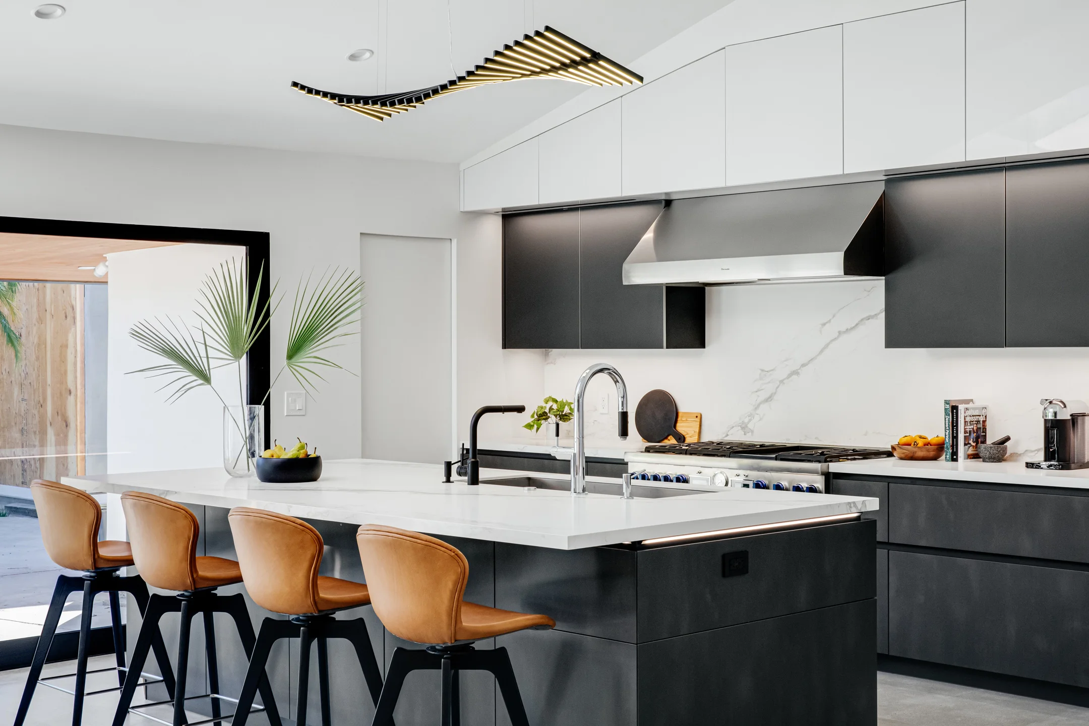 2023 Tram — photo 11