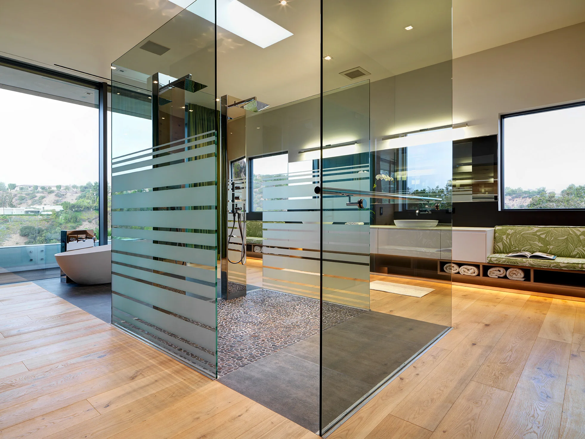 Beverly Hills — photo 19