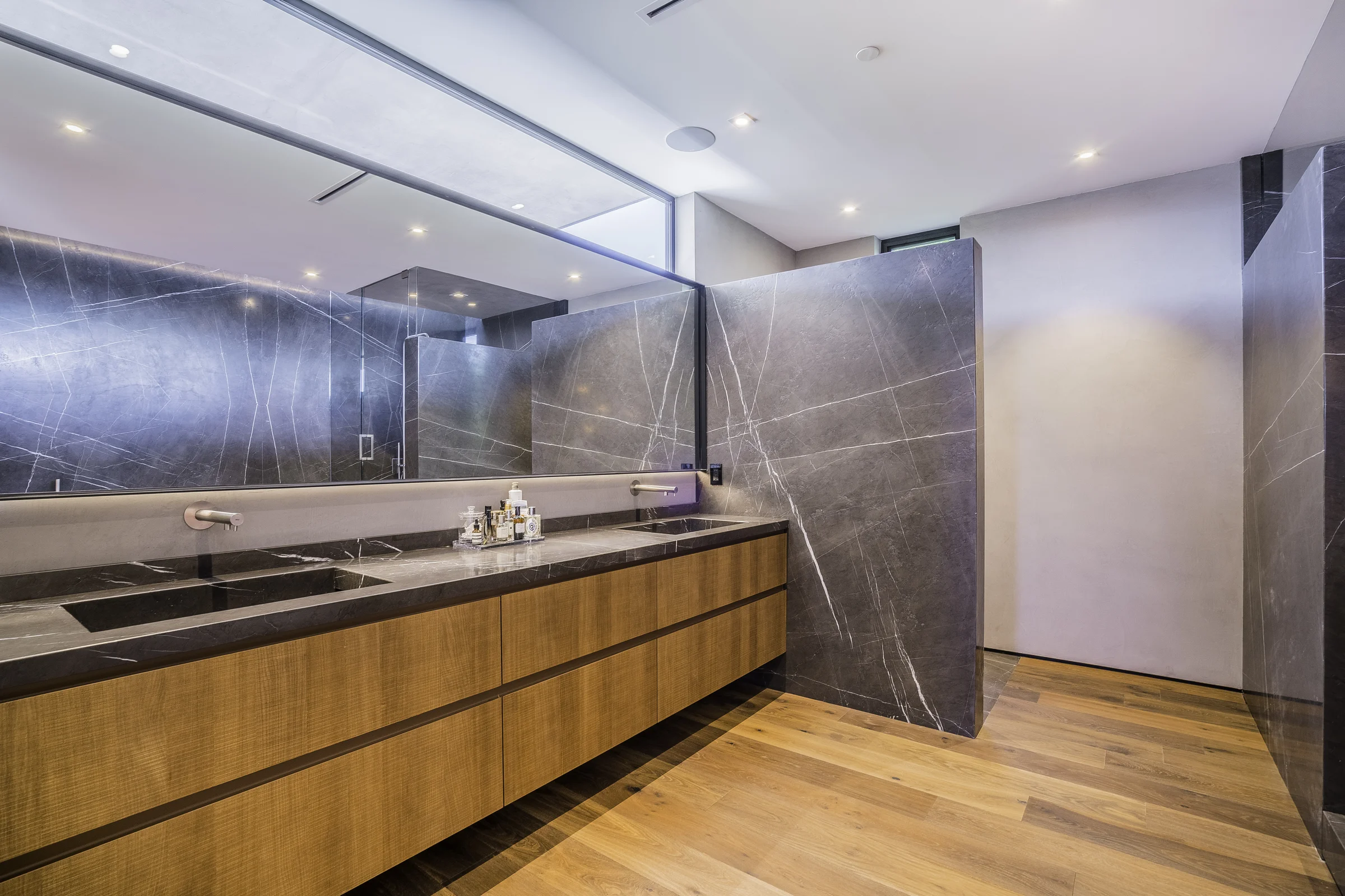 Hollywood — photo 10