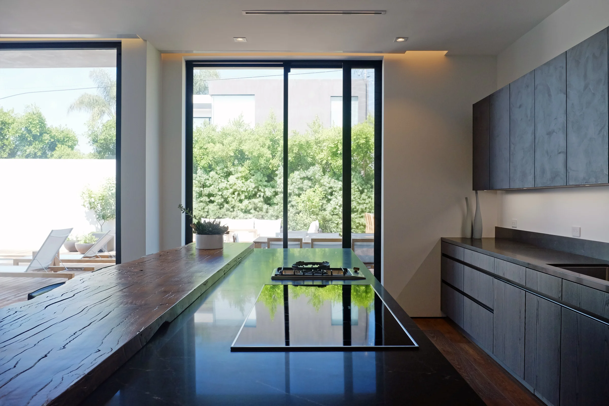 Hollywood — photo 18